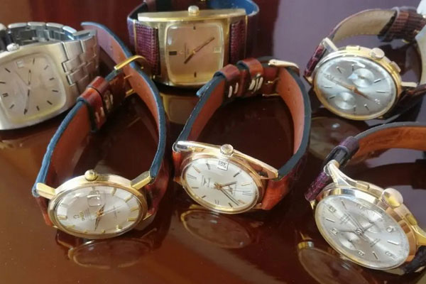Arloji Original Luar Negeri